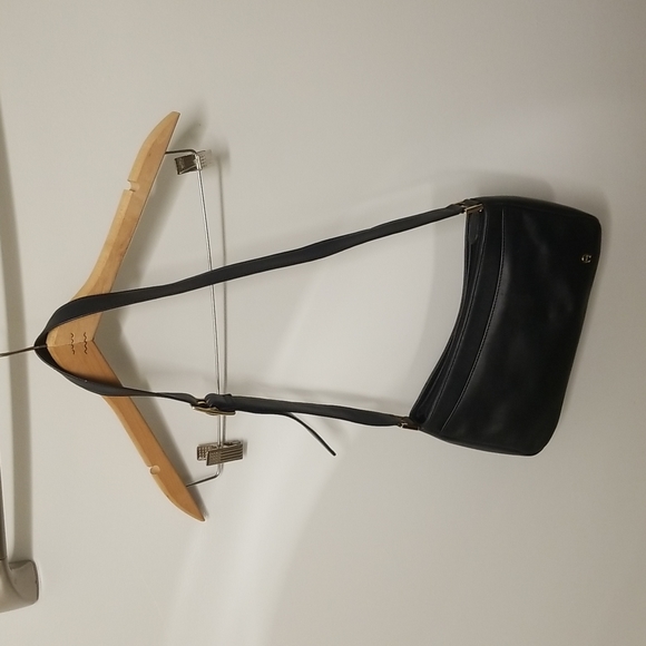 Aigner Shoulder Bag - Picture 5 of 7